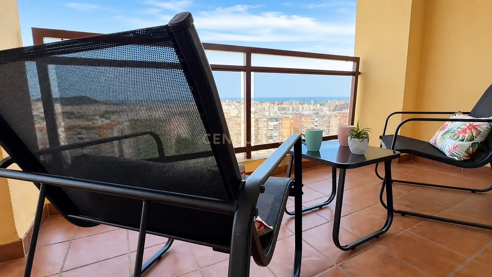 Terraza de Apartamento de alquiler en Málaga con Piscina, Horno y Lavadora