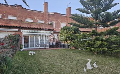 Jardí de Casa o xalet en venda en Sant Vicenç de Montalt amb Calefacció, Jardí privat i Terrassa