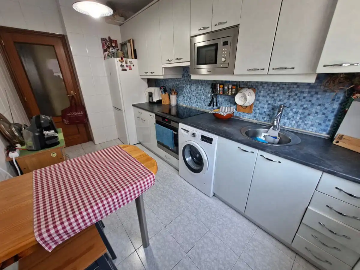 Cocina de Piso en venta en Vitoria - Gasteiz con Calefacción, Parquet y Terraza