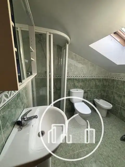 Baño de Ático en venta en Medina de Pomar con Calefacción