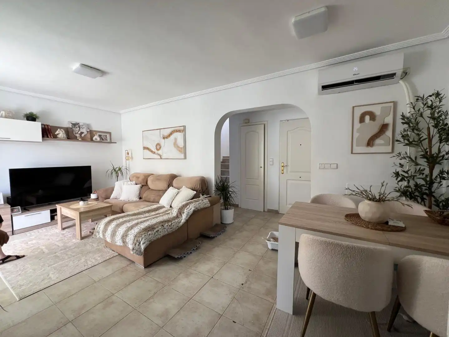 Living room of Detached homes for sale in El Campello  with Air Conditioner, Private garden and Balcony