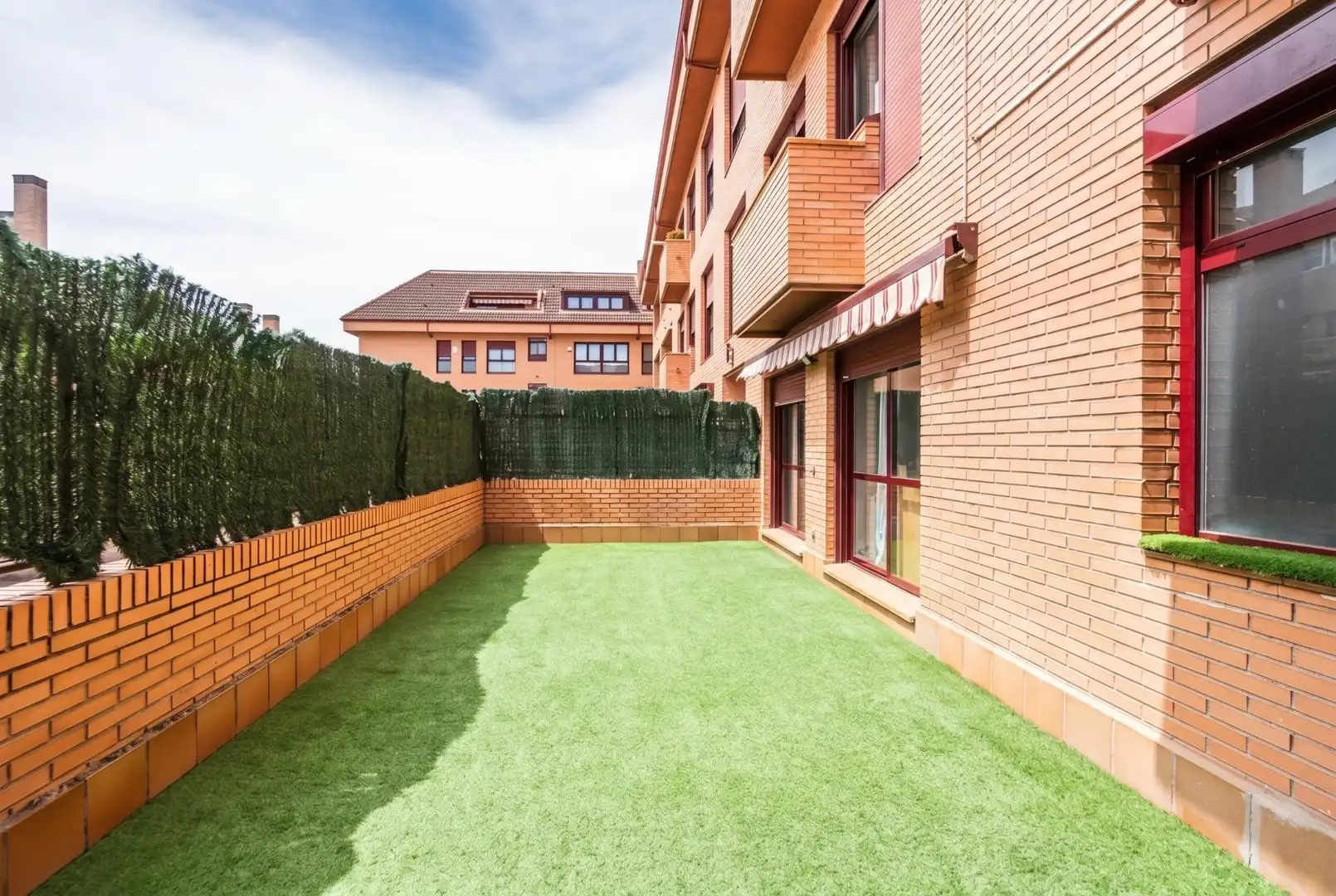 Terraza de Planta baja en venta en Las Rozas de Madrid con Aire acondicionado, Calefacción y Jardín privado