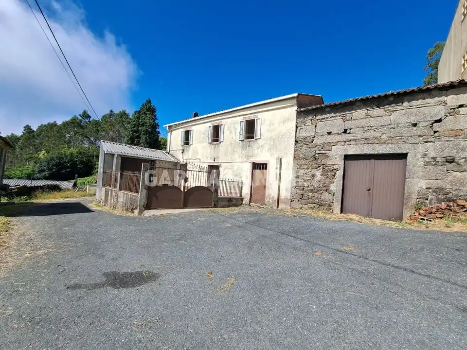 Vista exterior de Casa o xalet en venda en Boiro amb Moblat
