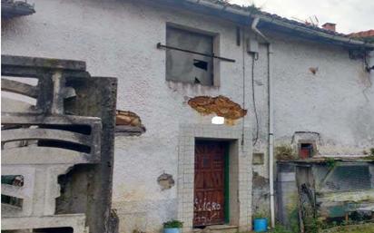 Vista exterior de Casa o xalet en venda en Torrelavega 