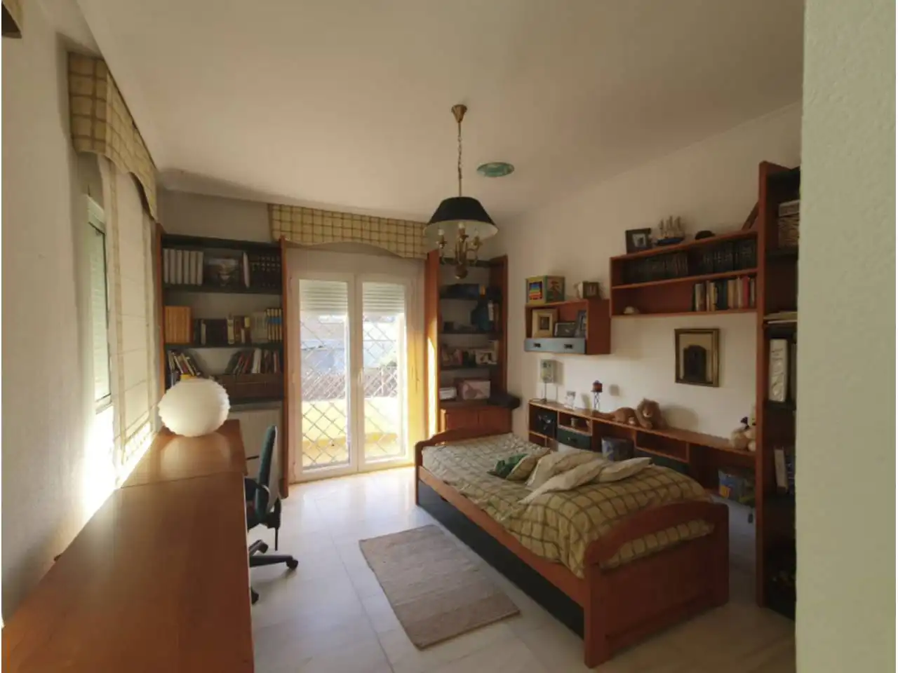 Dormitori de Casa o xalet en venda en Badajoz amb Calefacció, Jardí privat i Terrassa