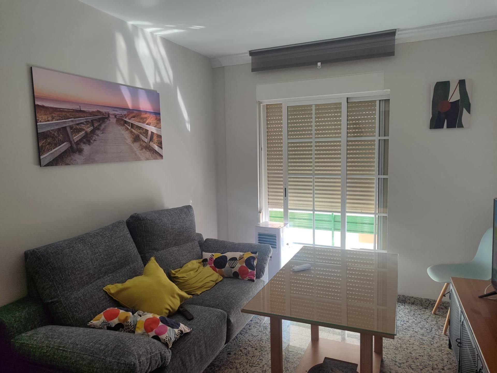 Sala d'estar de Pis de lloguer en  Granada Capital amb Balcó