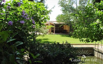 Jardí de Casa o xalet en venda en  Zaragoza Capital amb Aire condicionat