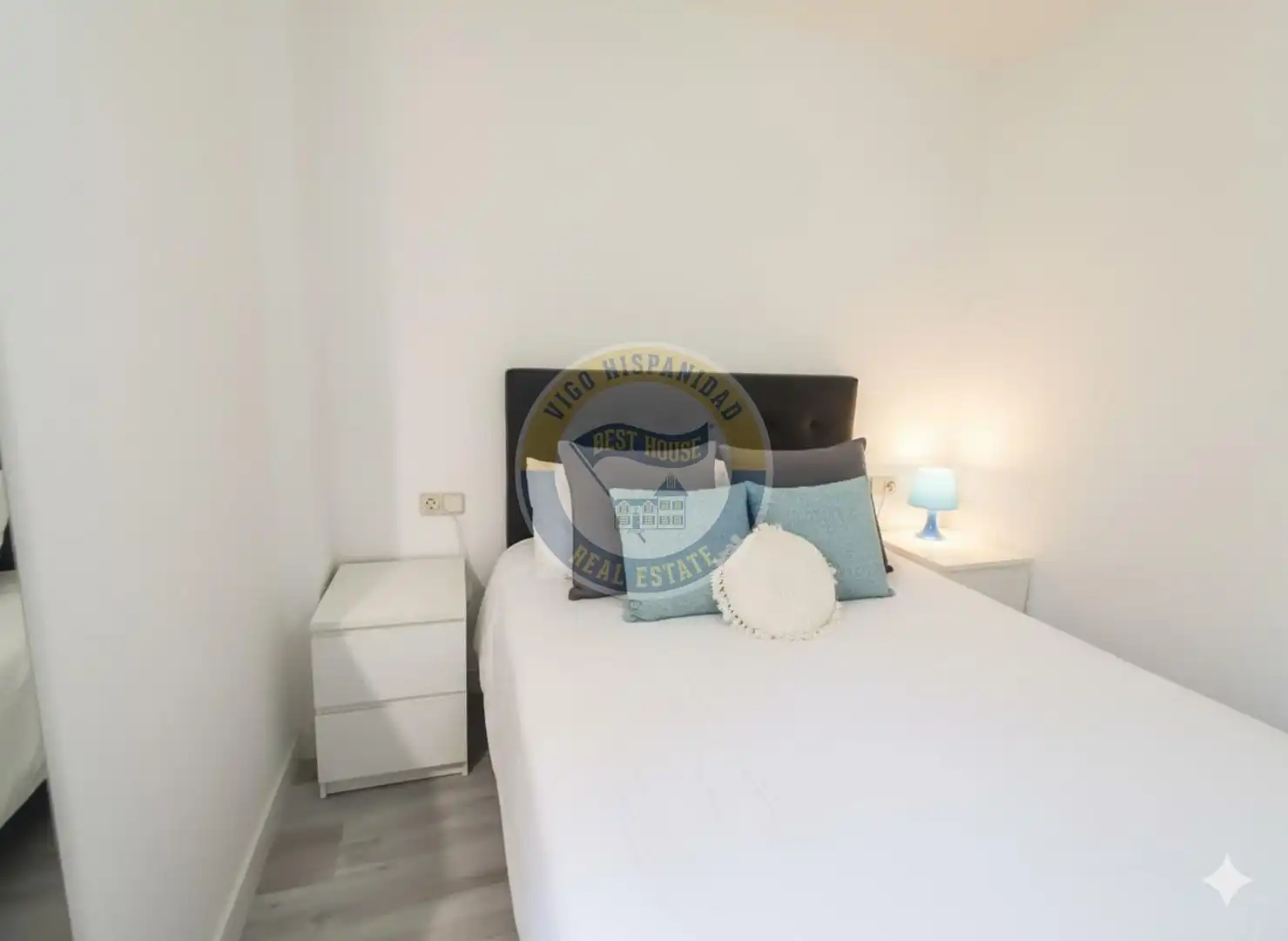 Bedroom of Apartments for sale in Vigo   with Heating and Storage room