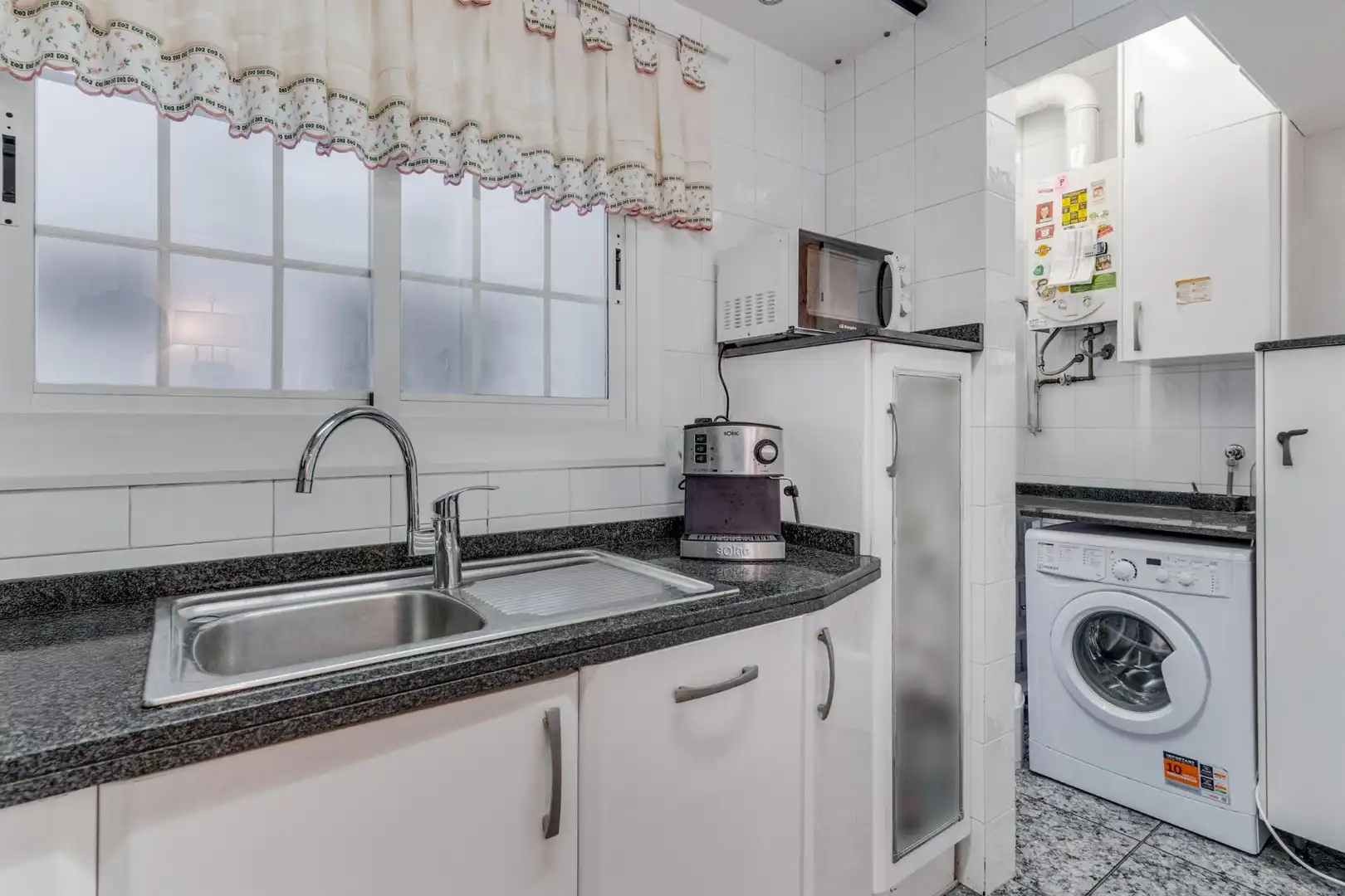 Kitchen of Flat for sale in Barcelona  with Air Conditioner