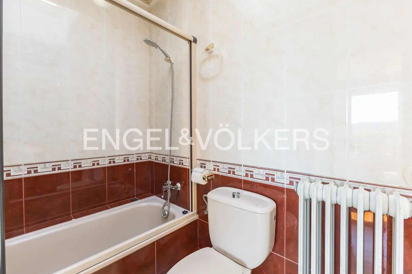 Bathroom of Houses for sale in Sant Pere de Ribes  with Air Conditioner, Heating and Private garden