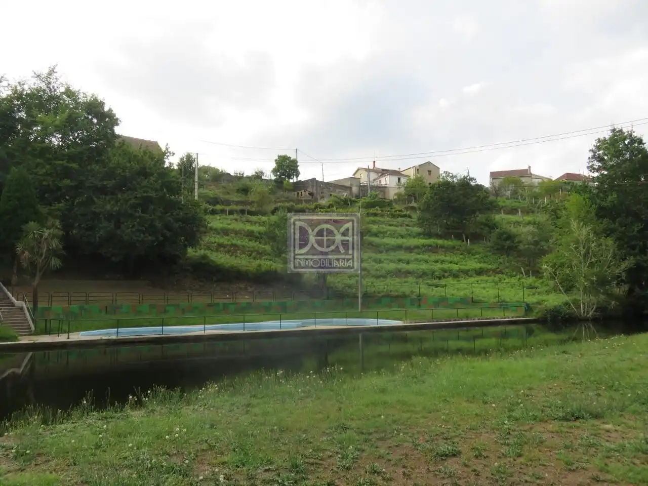 Residencial en venda en Covelo