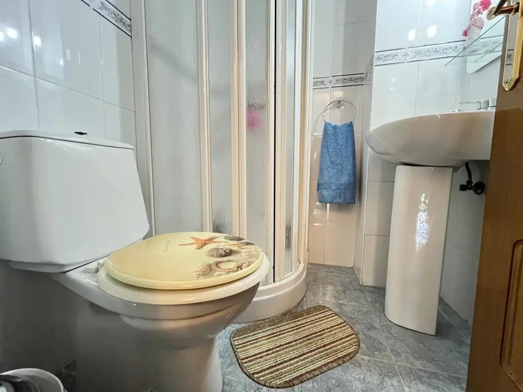 Baño de Piso en venta en Málaga con Aire acondicionado, Terraza y Trastero