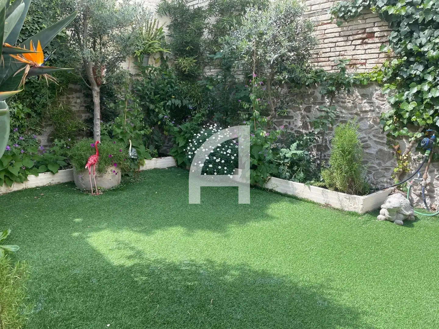 Garden of Houses for sale in Terrassa  with Air Conditioner, Heating and Private garden
