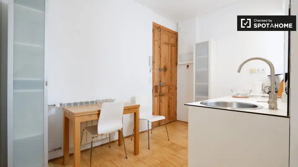 Habitació a Madrid, Madrid