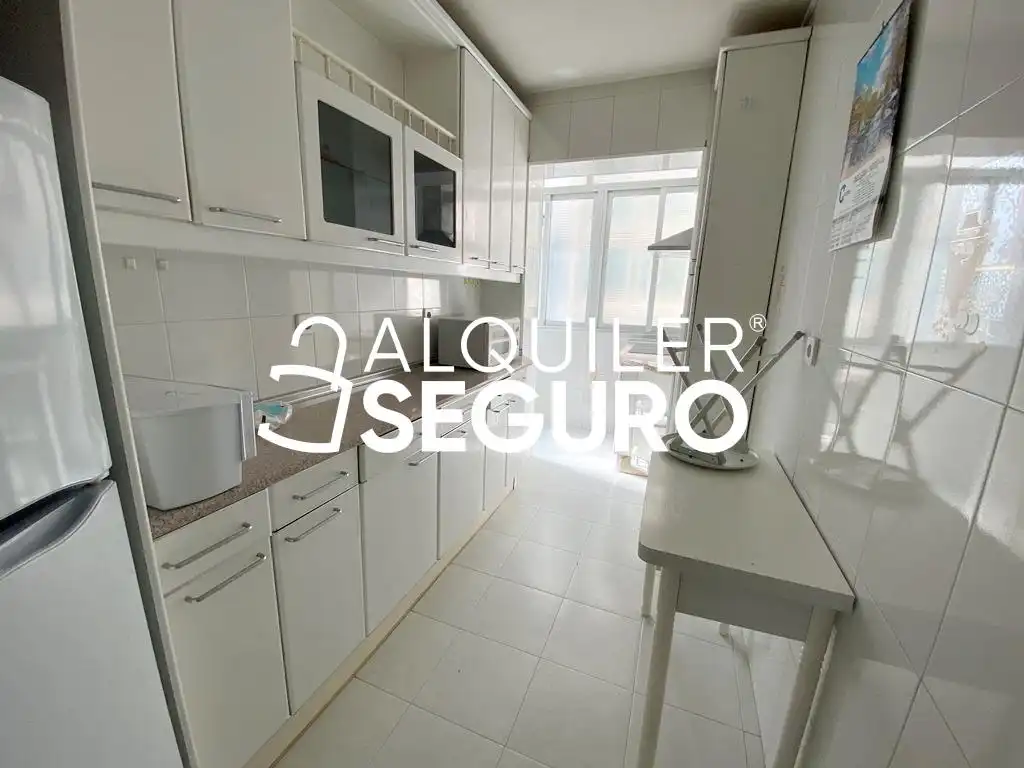 Kitchen of Flat for rent in Madrid  with Heating, Terrace and Furnished