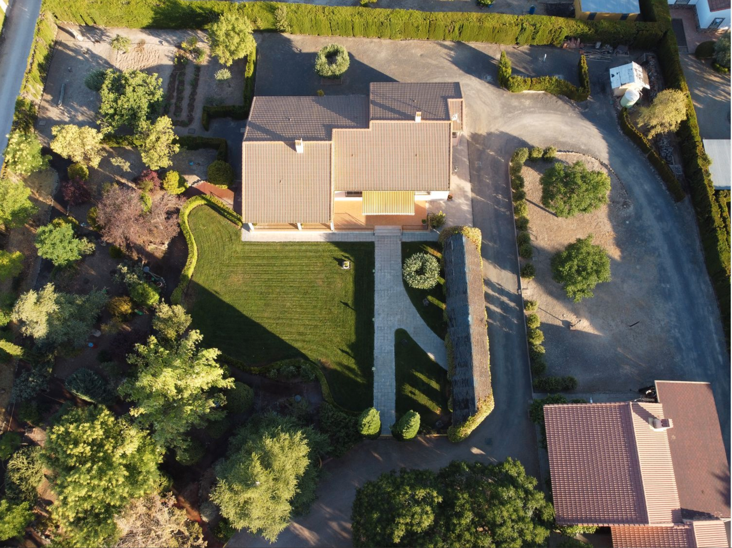 Vista exterior de Casa o xalet en venda en Ciudad Real Capital amb Calefacció, Jardí privat i Traster