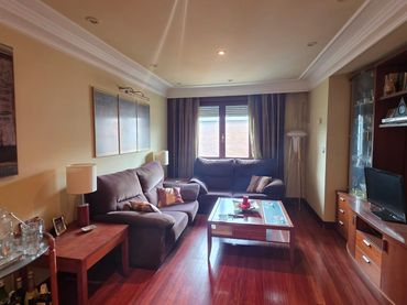 Piso con ascensor en venta en Calle Larraskitu