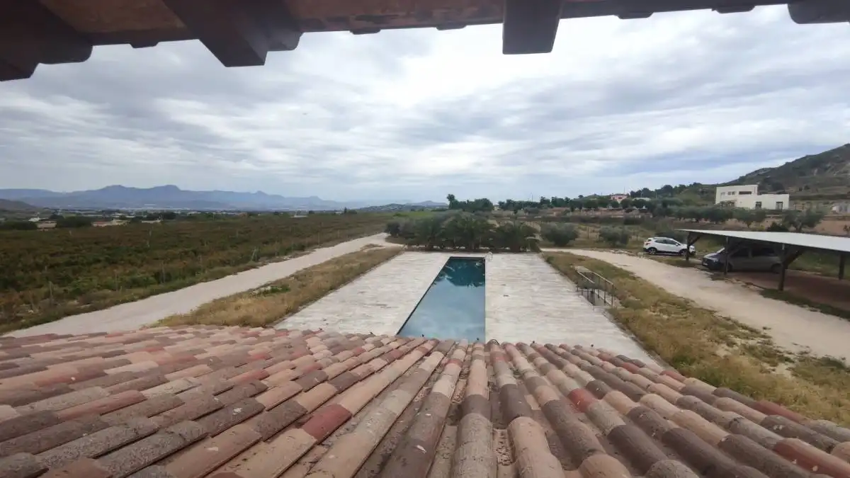 Schwimmbecken von Country house zum Verkauf in Aspe mit Klimaanlage, Privatgarten und Terrasse