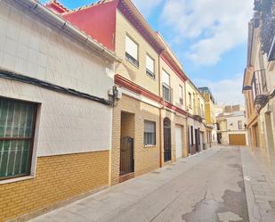 Vista exterior de Casa o xalet en venda en Torrent amb Aire condicionat, Calefacció i Terrassa