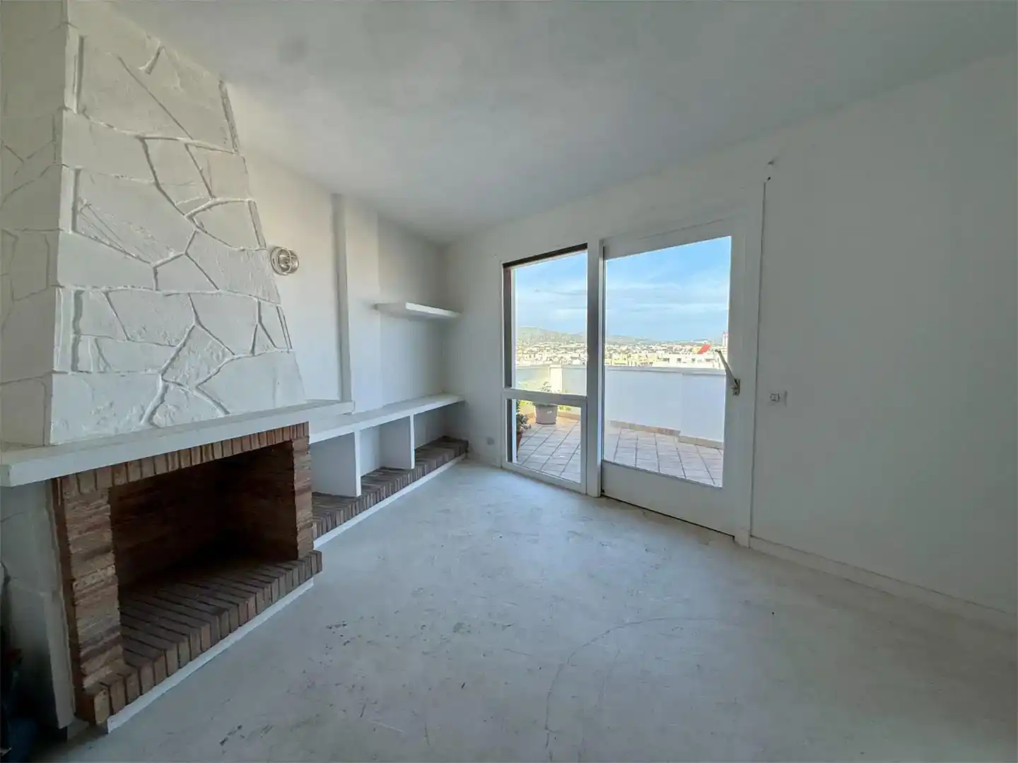 Living room of Flat for sale in Eivissa  with Air Conditioner, Parquet flooring and Storage room