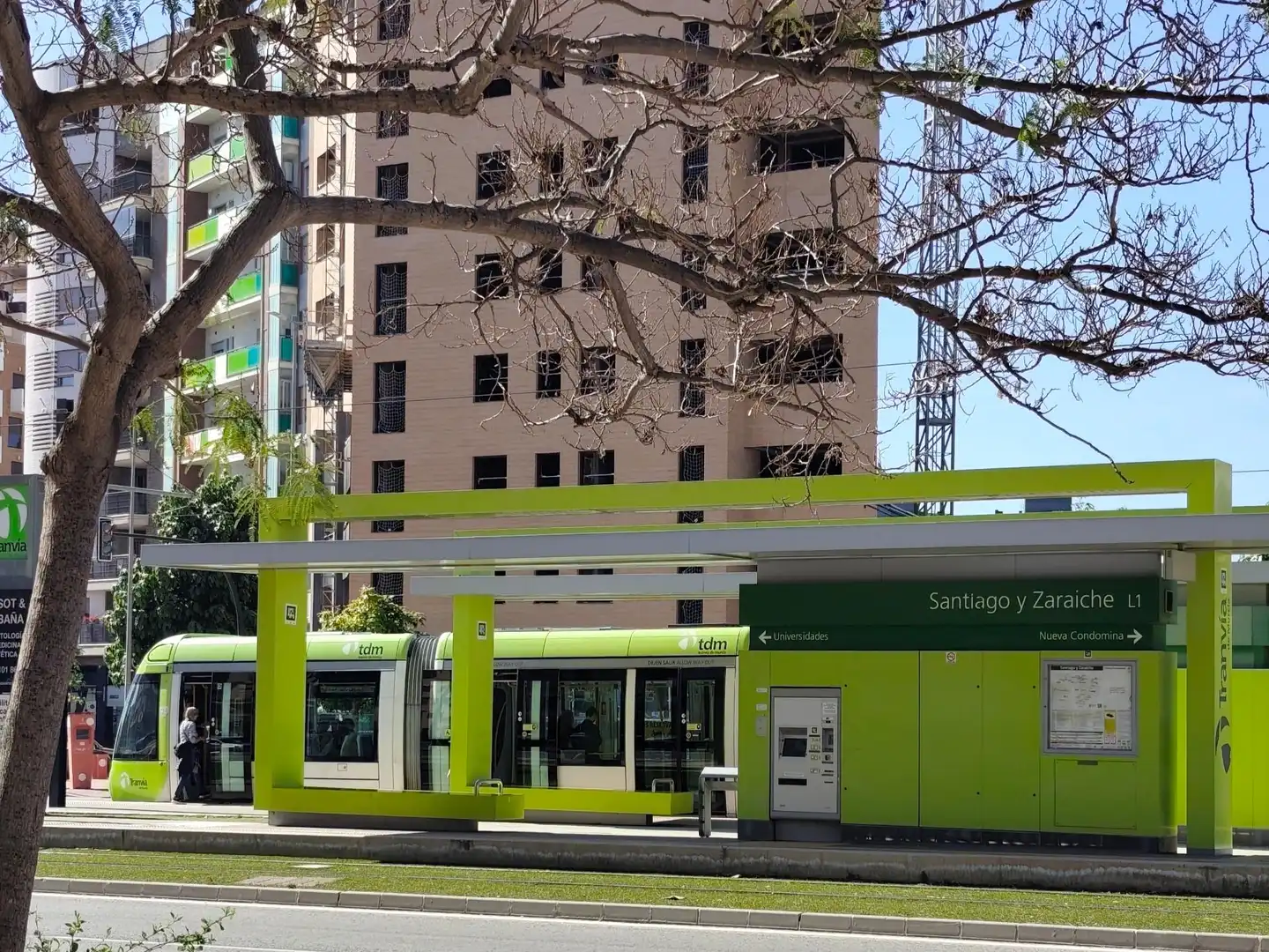 Ático de alquiler en Avenida Palmeral de Zaraiche, Juan de Borbón