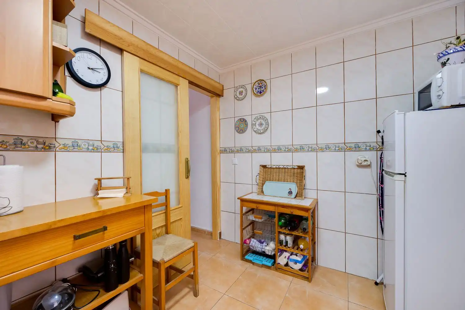 Küche von Einfamilien-Reihenhaus zum Verkauf in Torrevieja mit Terrasse, Balkon und Gemeinschaftspool