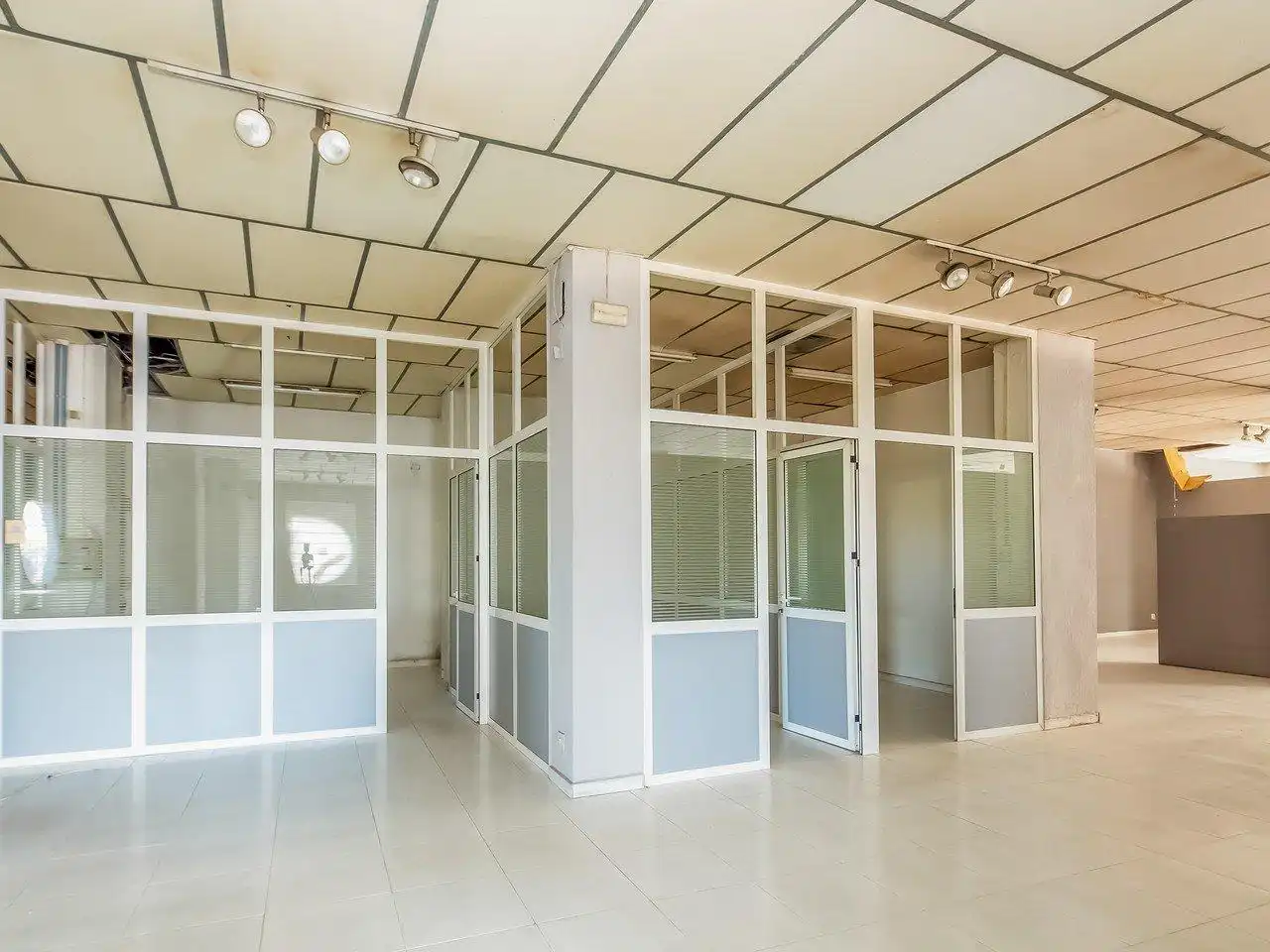 Local comercial en venta en Carrer de Salvador Giner 2, imagen 12