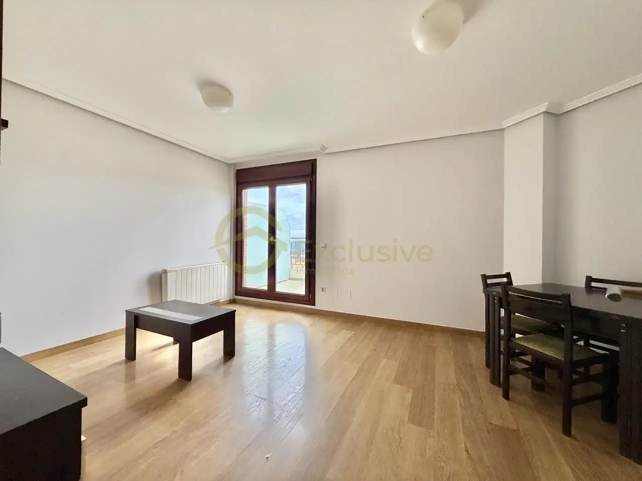 Sala de estar de Ático en venta en Viveiro con Calefacción, Parquet y Trastero