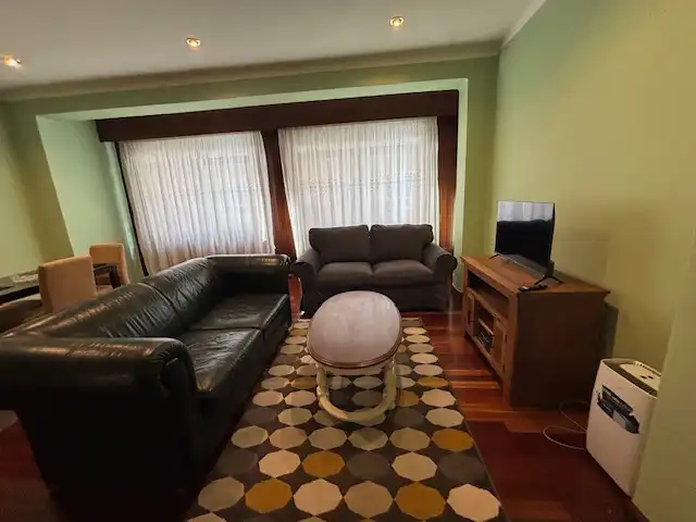 Sala d'estar de Apartament de lloguer en Ferrol amb Calefacció, Parquet i Moblat