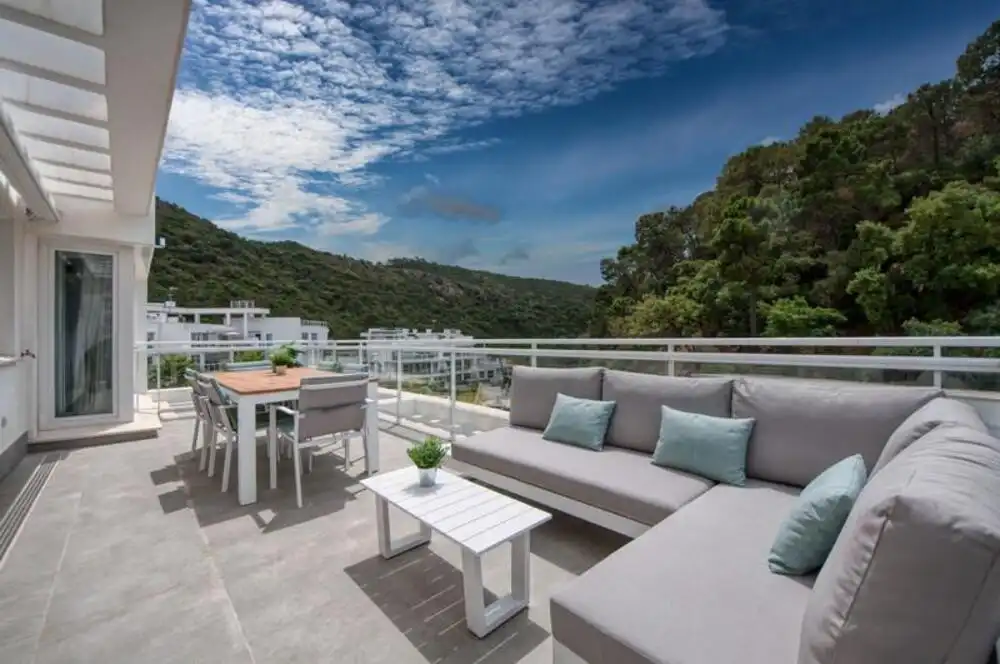 Penthouse with pool for sale in Benahavís pueblo, imagen 8
