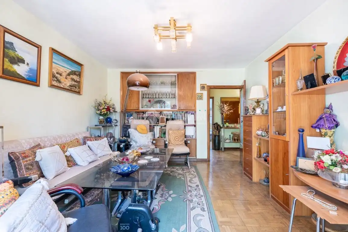 Living room of Flat for sale in Madrid  with Heating and Storage room