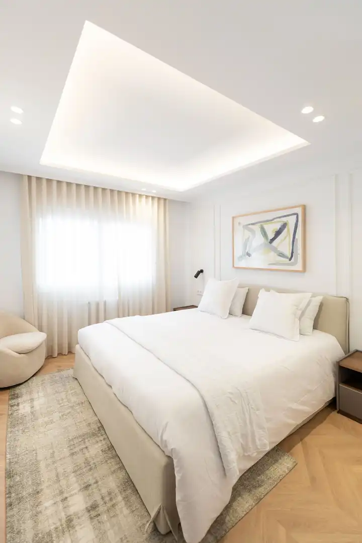 Bedroom of Flat for sale in Barrio de Salamanca