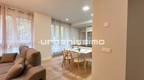Foto 4 de Apartament de lloguer a De Alberto de Alcocer, Nueva España, Madrid Capital