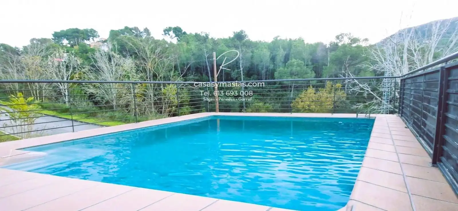 Piscina de Casa o chalet en venta en Vallirana con Aire acondicionado, Calefacción y Jardín privado