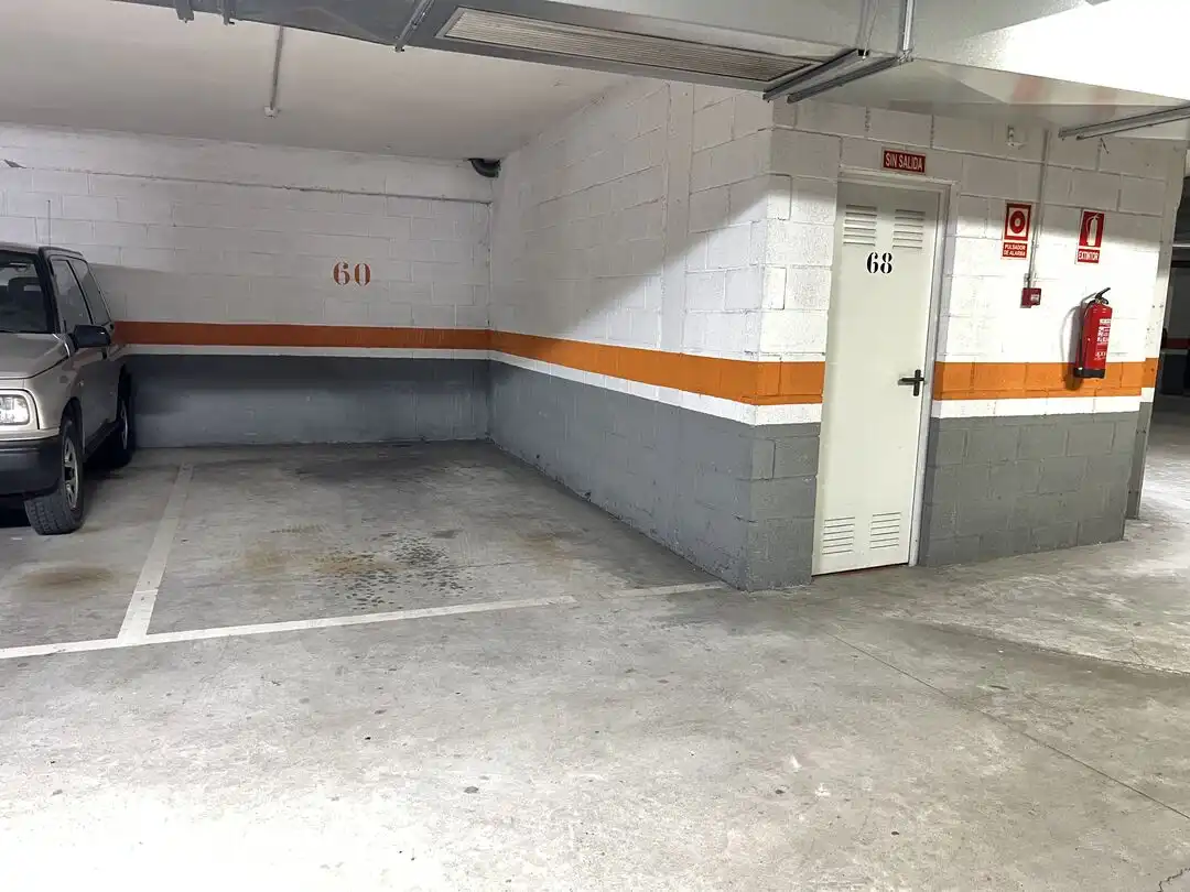 Aparcament de Pis en venda en Siero amb Calefacció, Jardí privat i Parquet