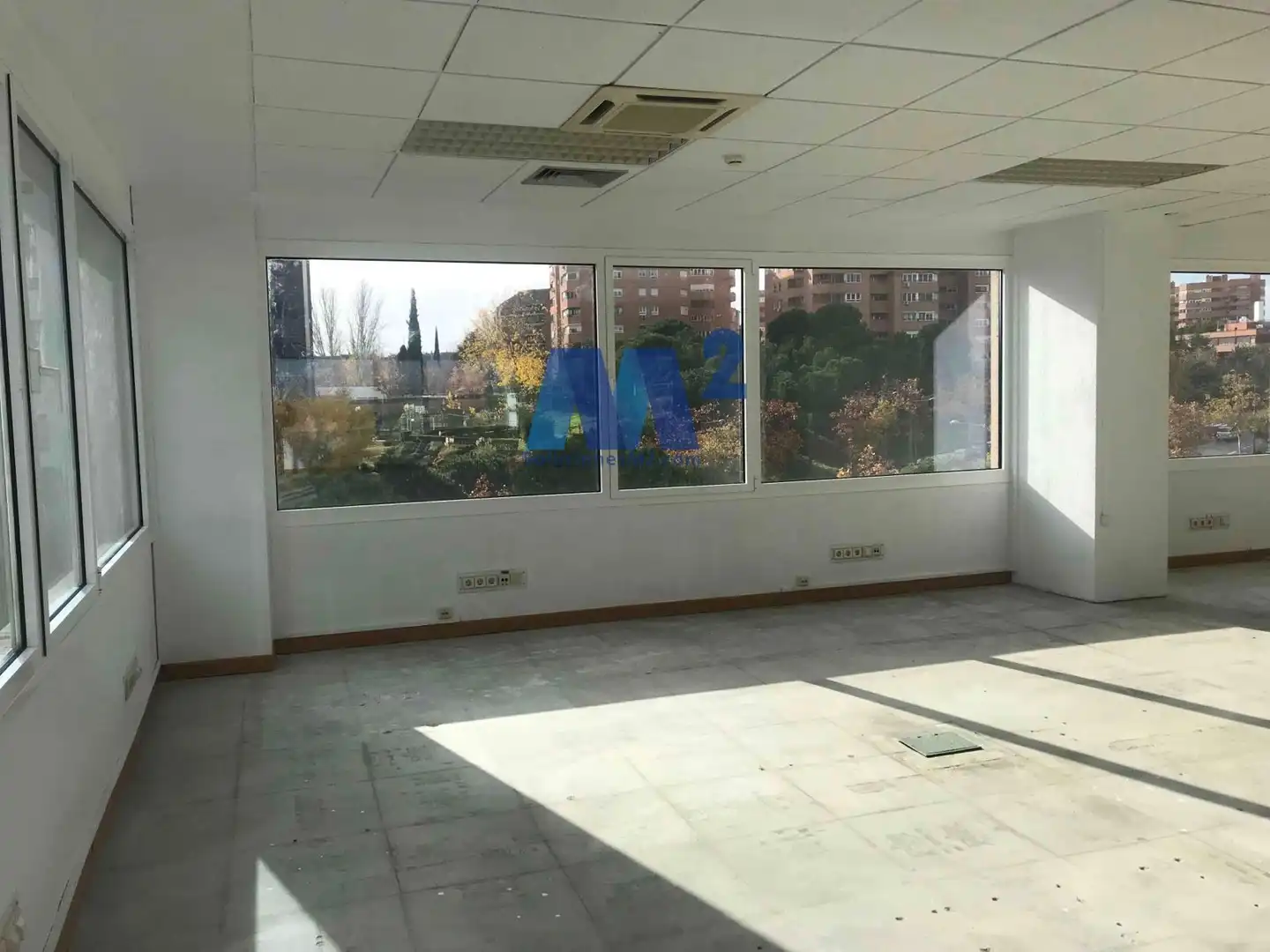 Oficina de alquiler en Tres Cantos