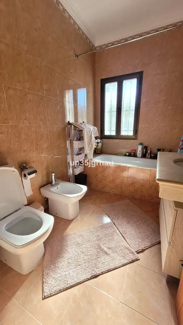 Villa mit Pool zum Verkauf in Avenida Benamara 15, imagen 9