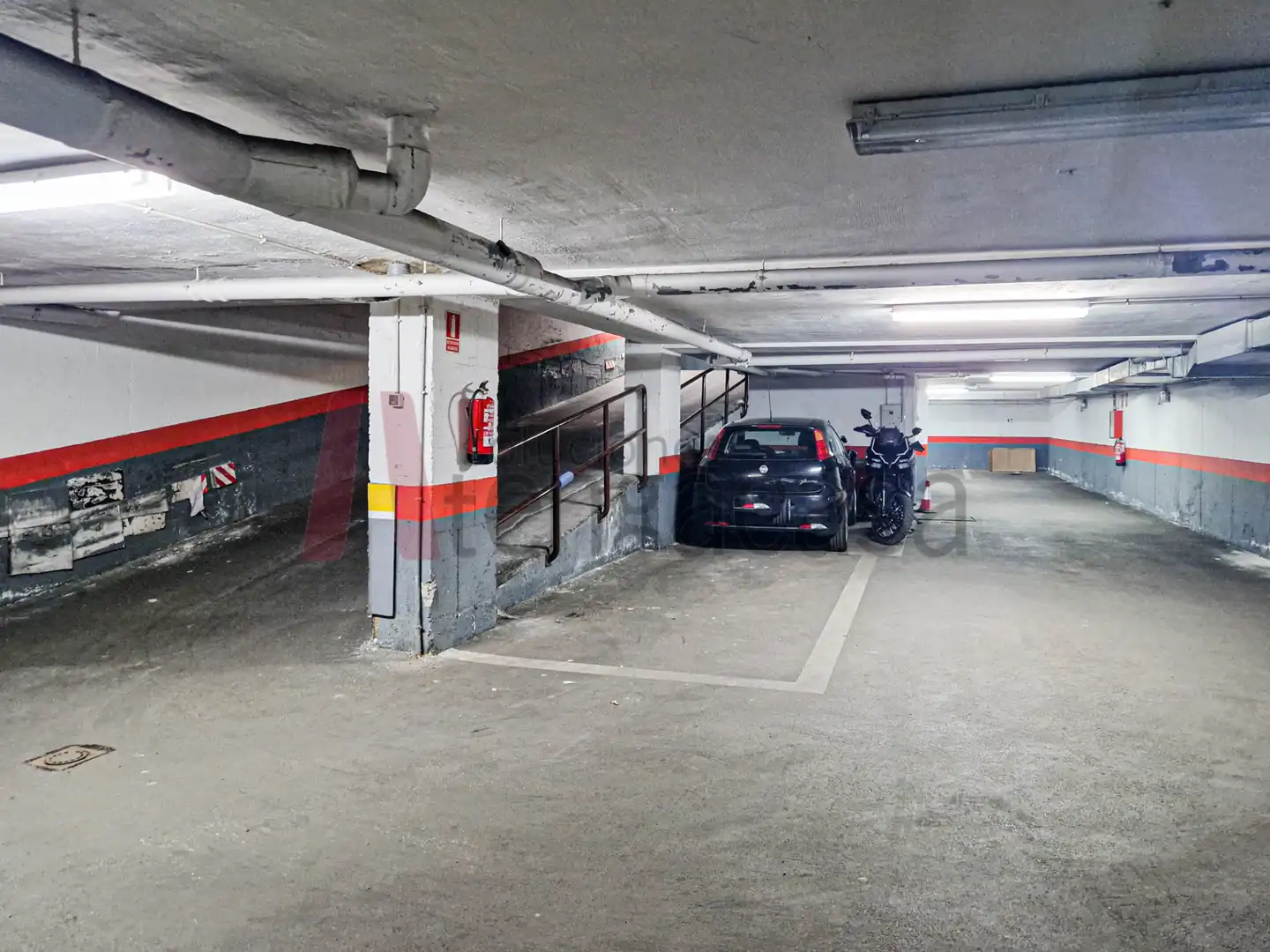 Parkplatz von Garage zum Verkauf in Madrid