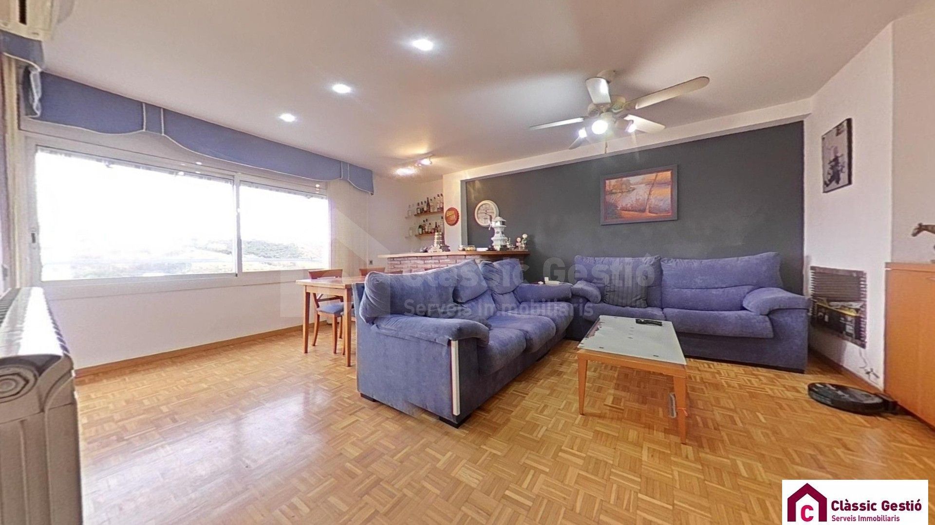 Living room of Flat for sale in Terrassa  with Air Conditioner and Heating