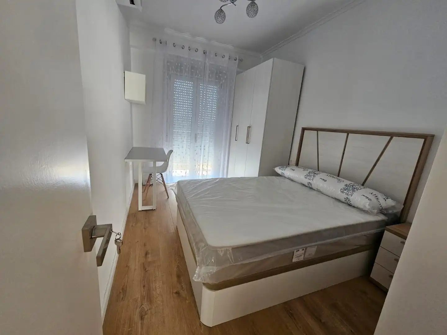 Bedroom of Flat for share in Ourense Capital   with Furnished and Balcony
