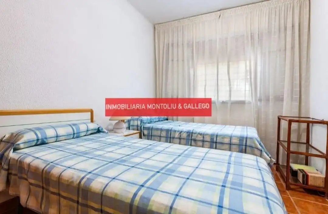 Habitación de Casa o chalet en venta en Castellón de la Plana / Castelló de la Plana con Jardín privado, Terraza y Piscina