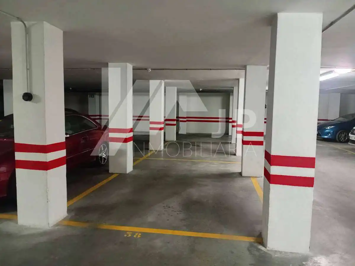 Dachboden zur Miete in Calle Mecina Bombarón, 7, Rosaleda - Juventud