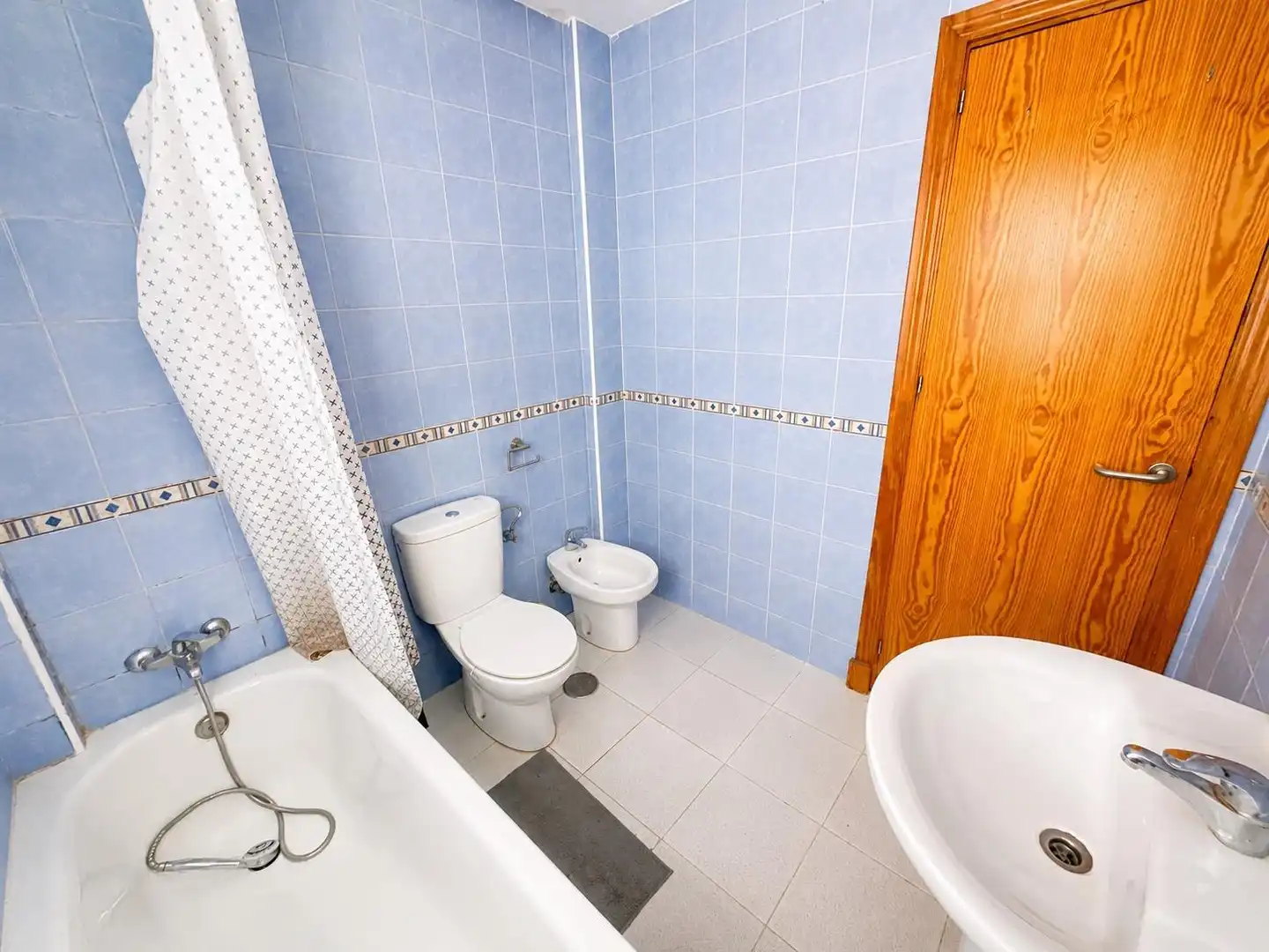 Bathroom of Flat for sale in Jerez de la Frontera  with Terrace and Storage room
