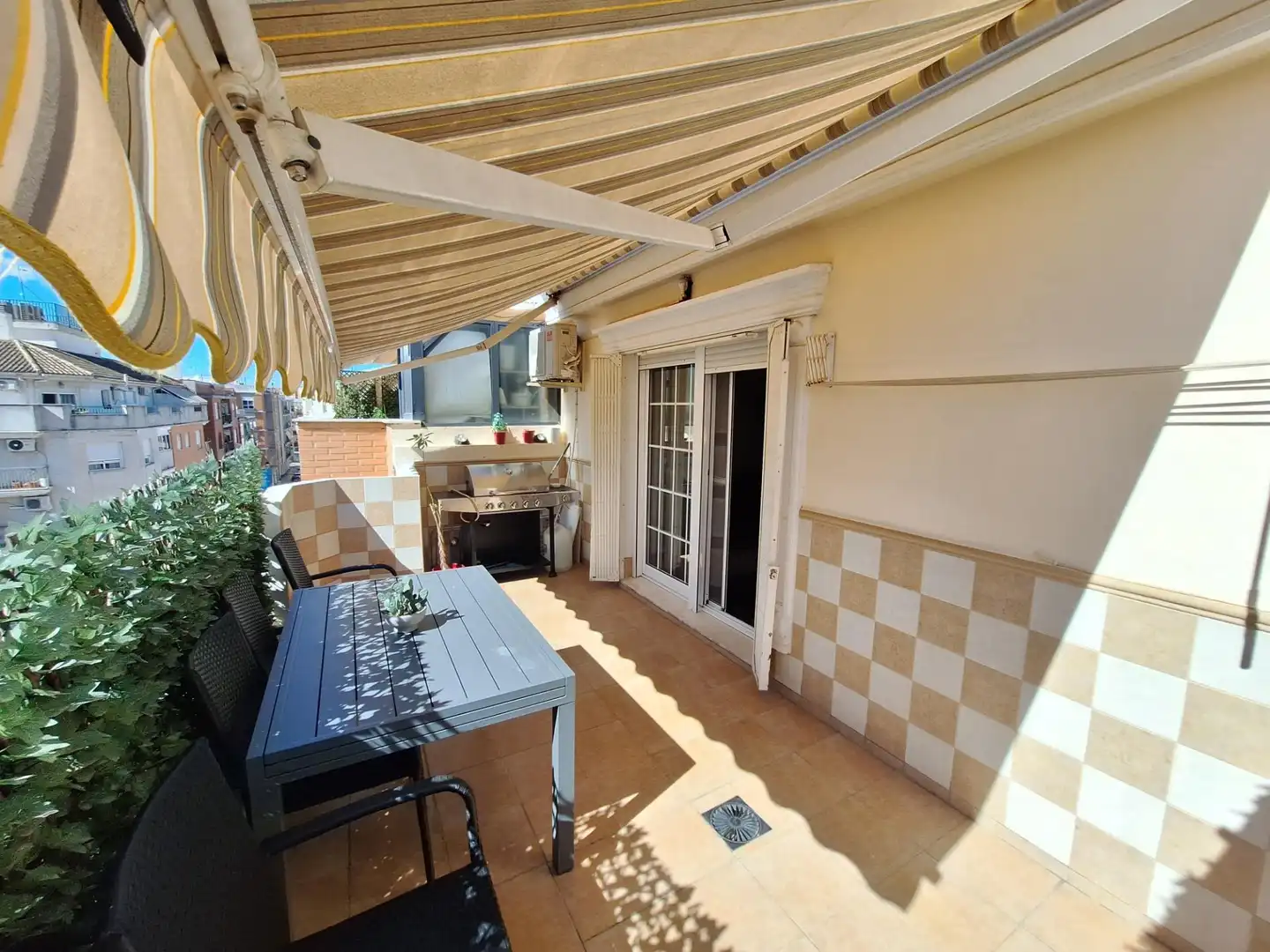 Penthouse with lift for sale in Casc Urbà, imagen 2