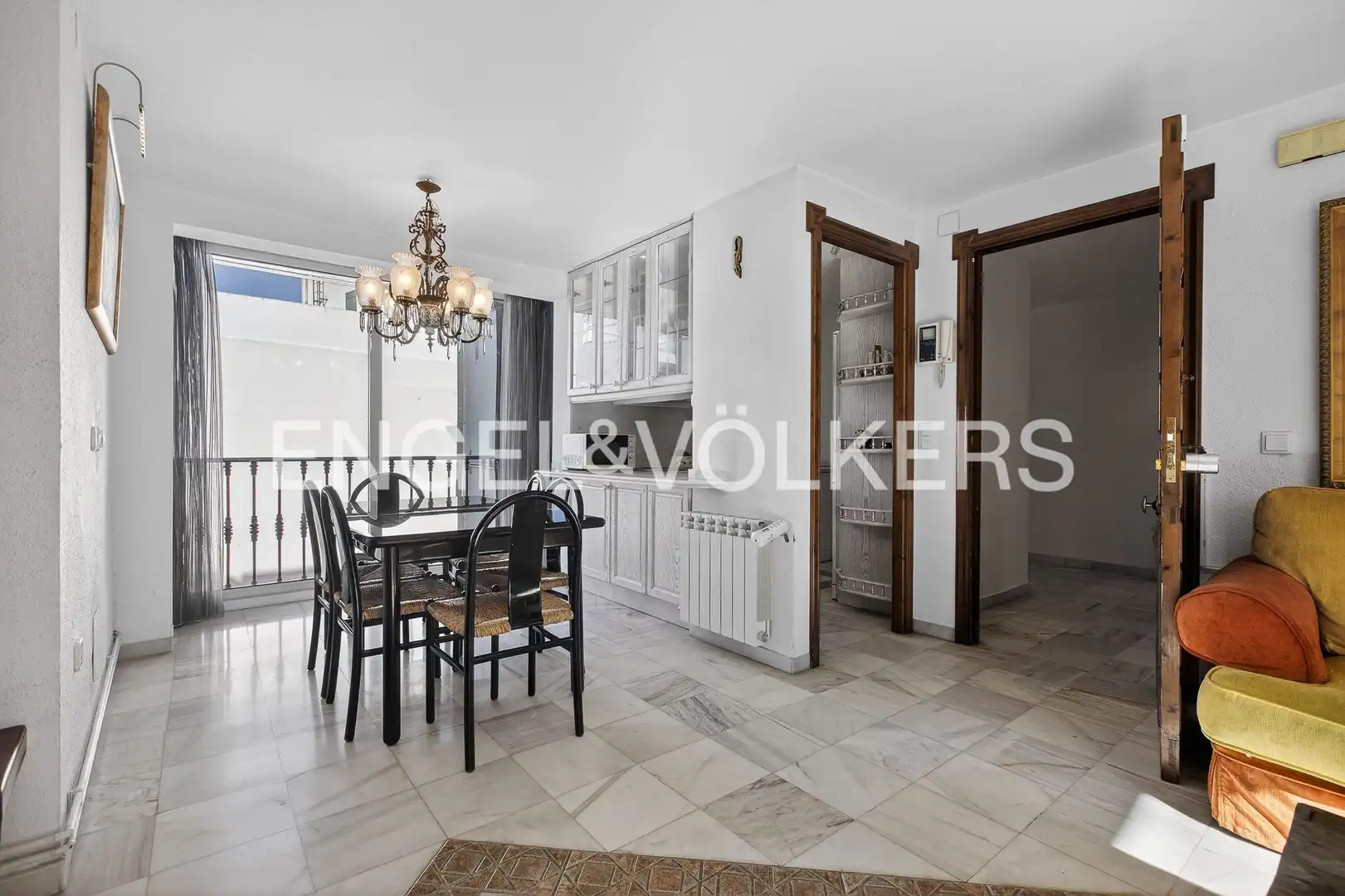 Dining room of Houses for sale in Sevilla  with Air Conditioner, Heating and Parquet flooring
