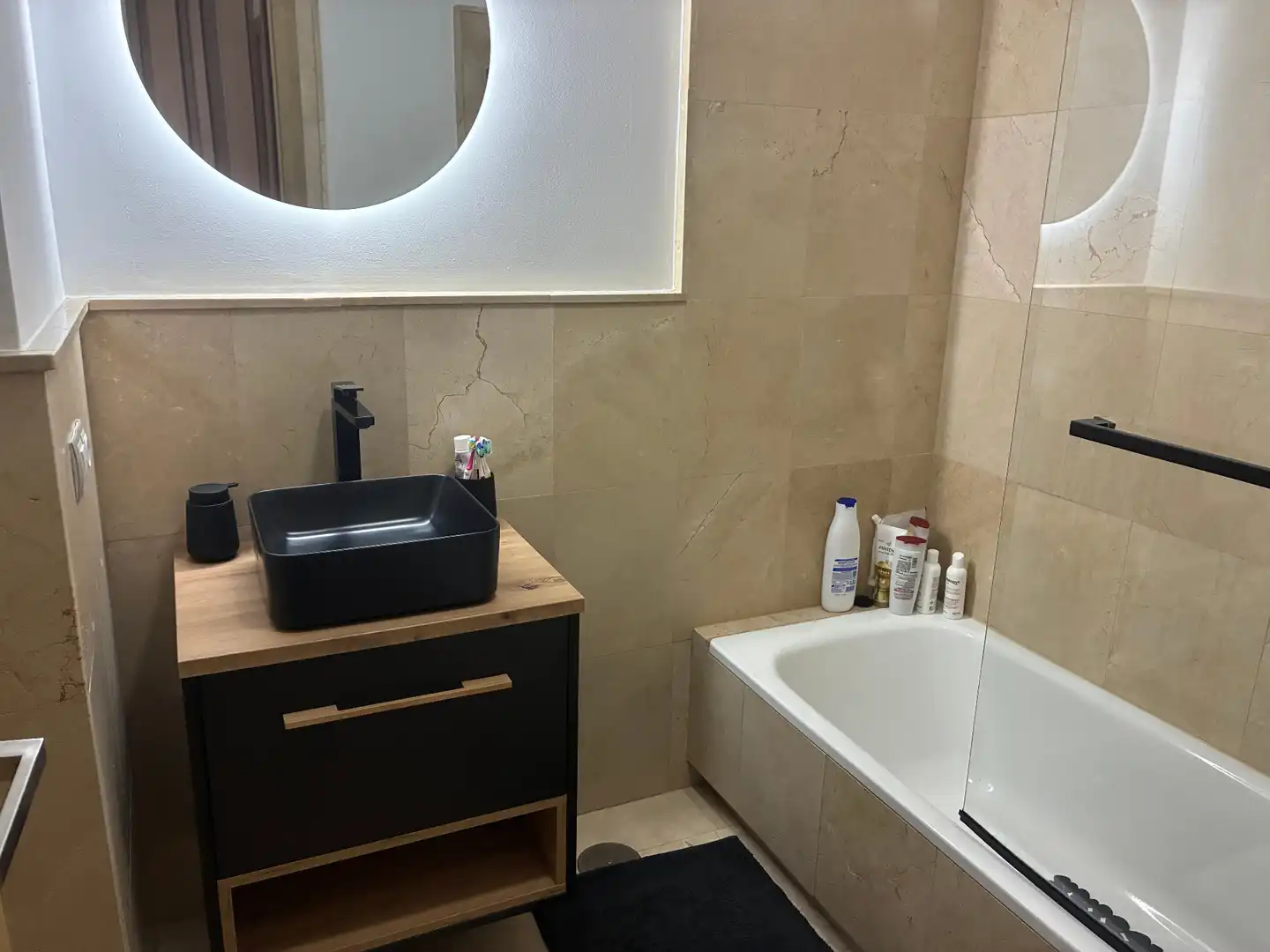 Badezimmer von Wohnung zum Verkauf in Los Barrios mit Terrasse und Gemeinschaftspool