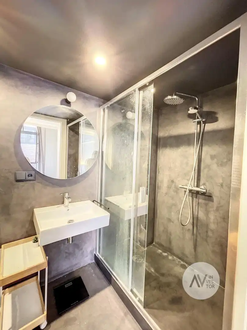 Baño de Ático de alquiler en Barcelona con Aire acondicionado, Calefacción y Terraza