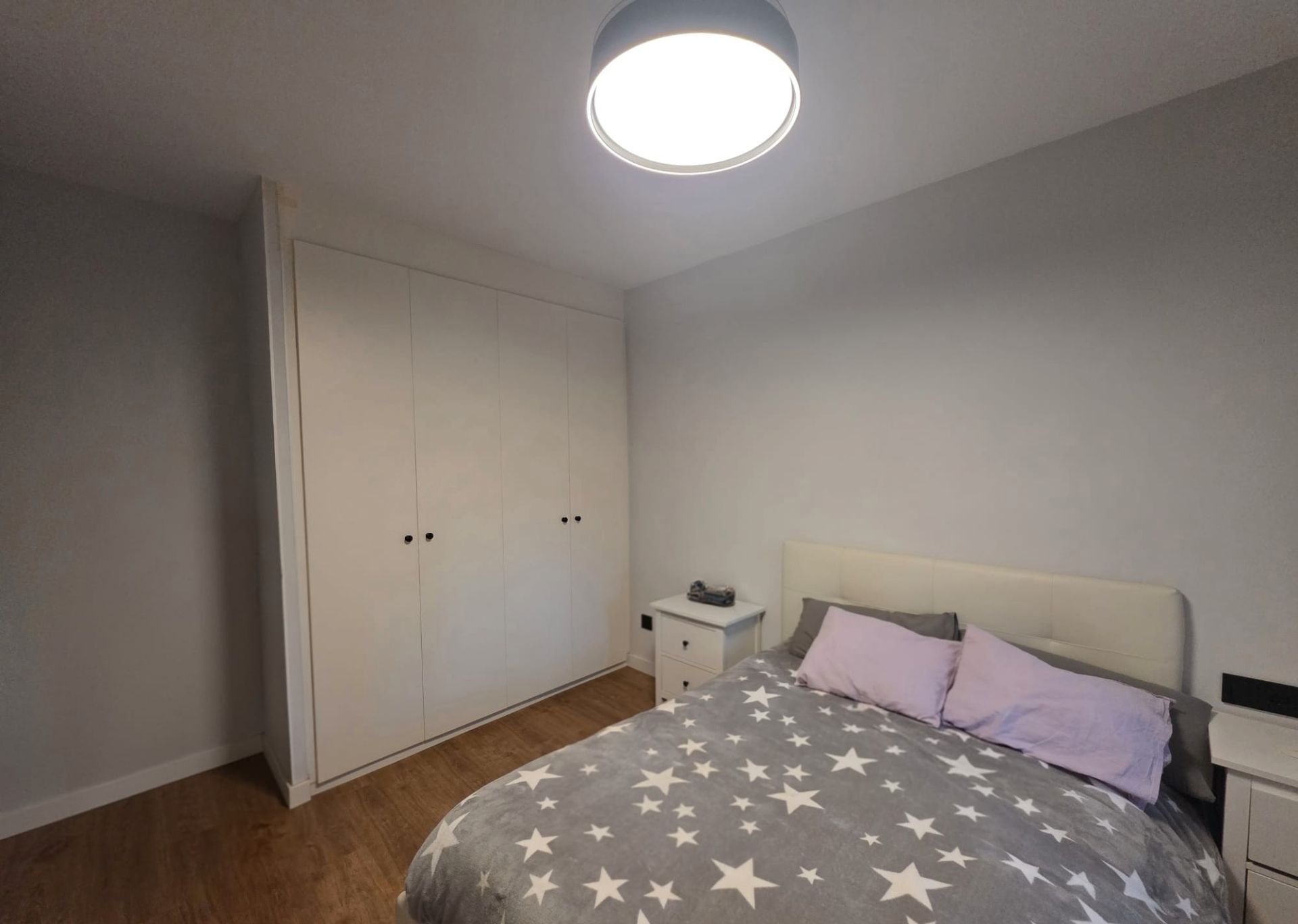 Bedroom of Flat for sale in  Barcelona Capital  with Heating, Parquet flooring and Oven