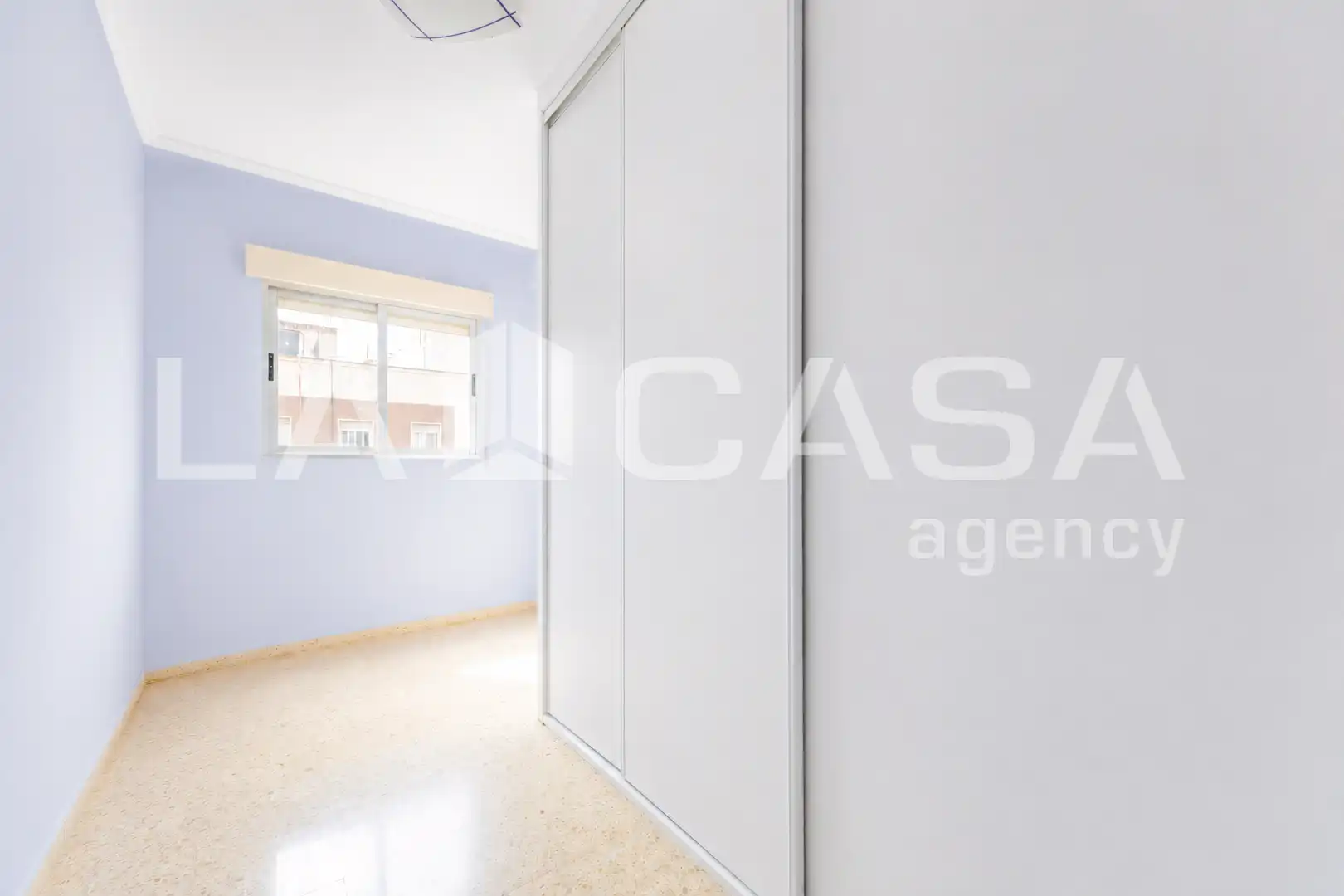 Habitación de Piso en venta en Valencia con Balcón