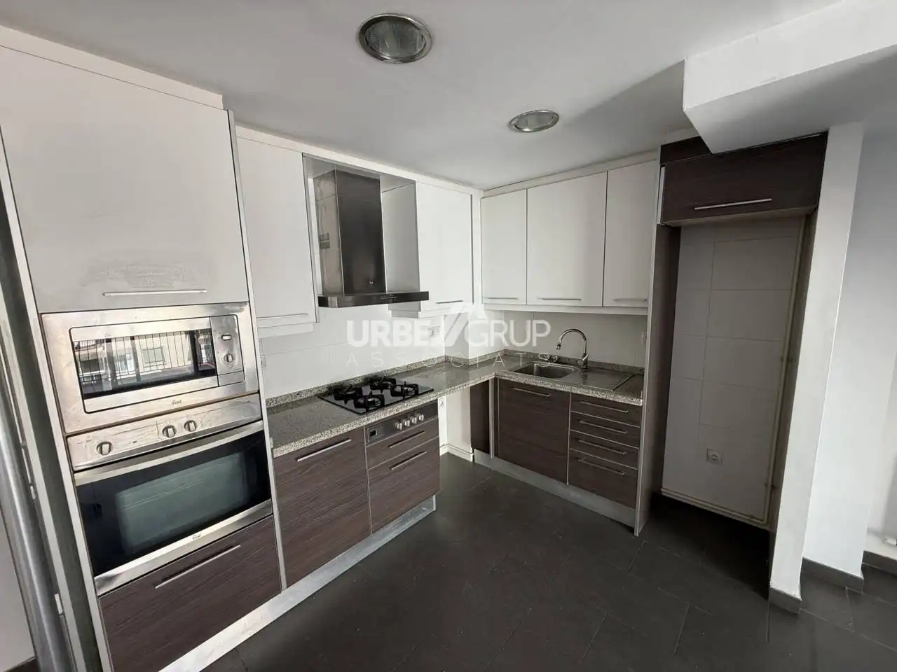 Kitchen of Duplexes for rent in Terrassa  with Heating, Terrace and Balcony